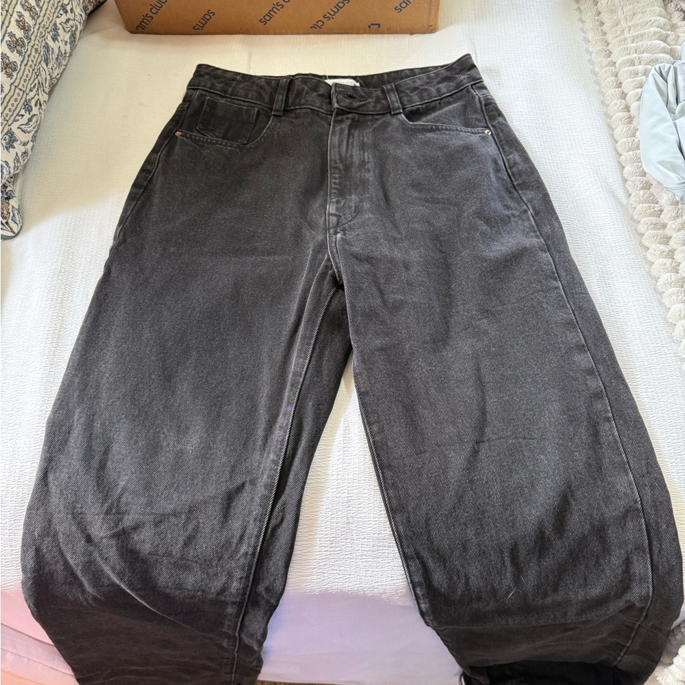 ZARA Black Denim Jeans. Barely Worn. Bootcut bottom